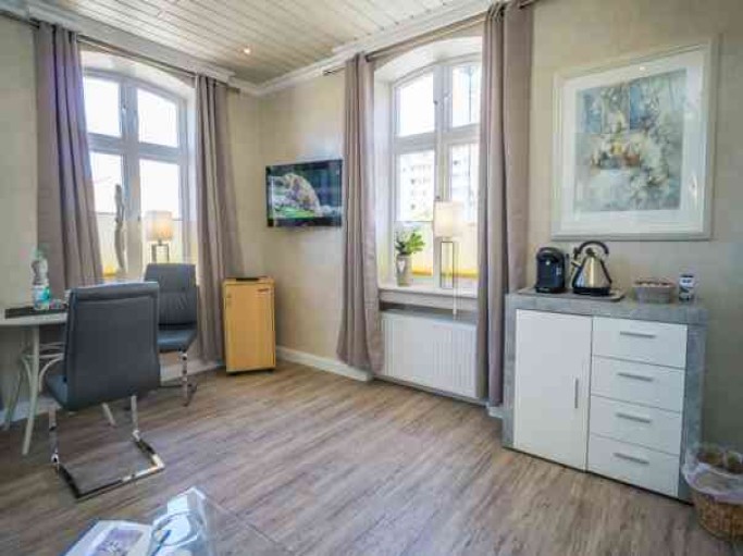 Sterntaler, Rotkäppchen, OG Rechts - Bild 3